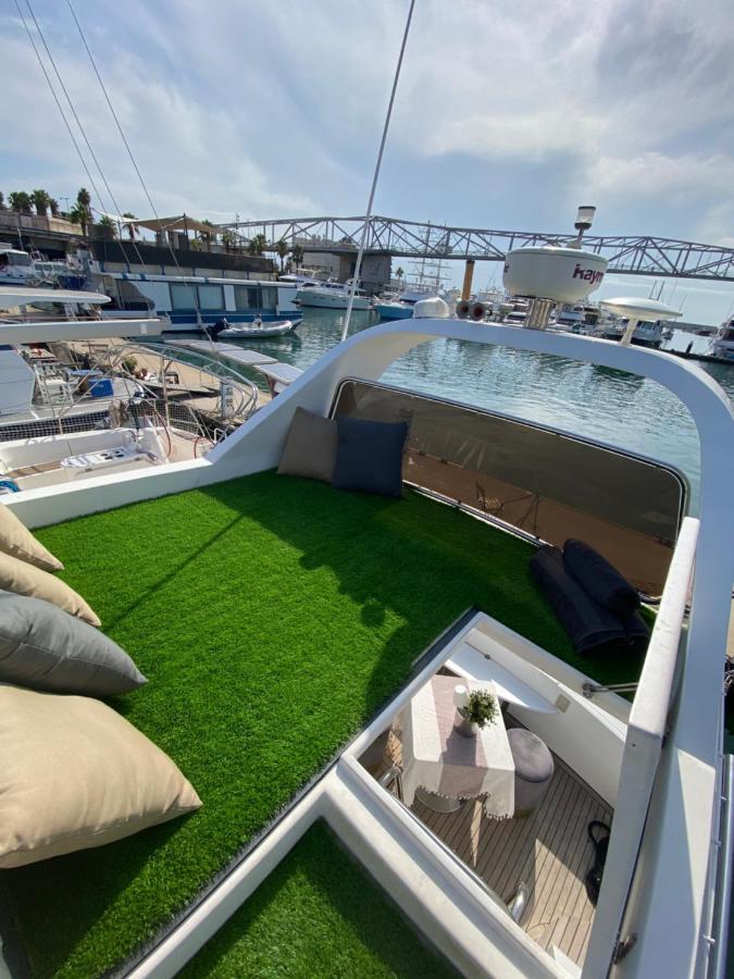 Barco Muy Romantico Con Parking! Sant Adria de Besos Dış mekan fotoğraf