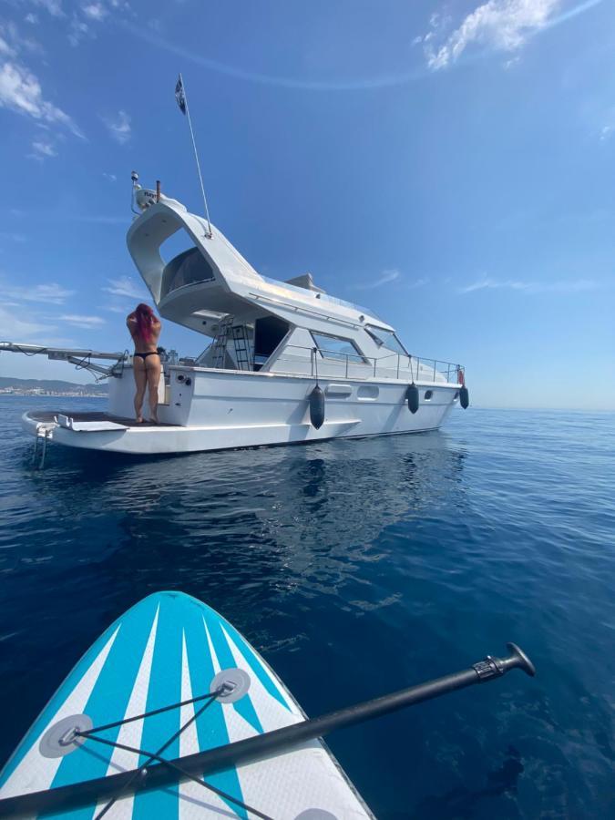 Barco Muy Romantico Con Parking! Sant Adria de Besos Dış mekan fotoğraf
